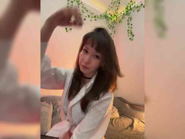 ShyAlya webcam
