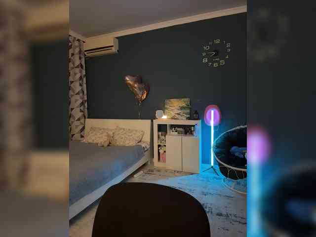 ShyAlya webcam