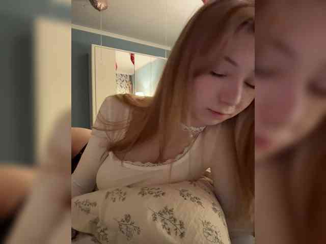 ShyAlya webcam
