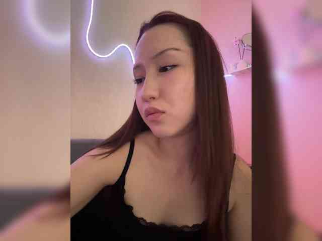 ShyAlya webcam