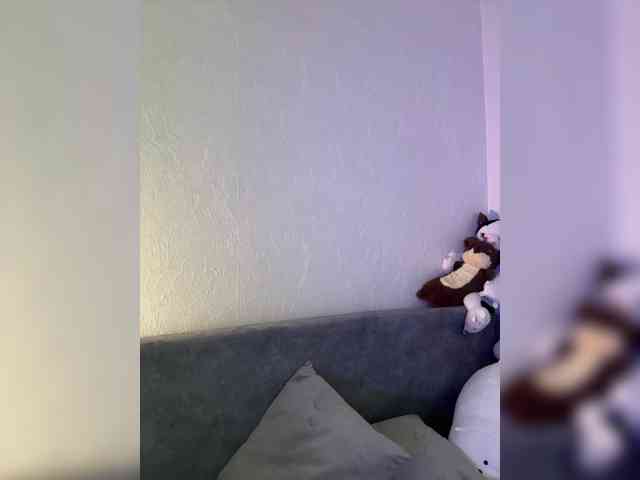 ShyAlya webcam