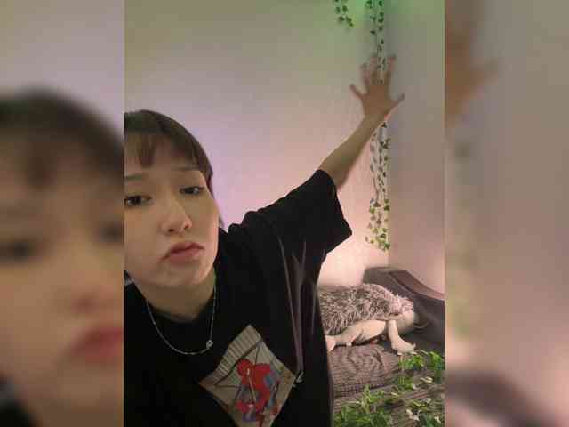 ShyAlya webcam