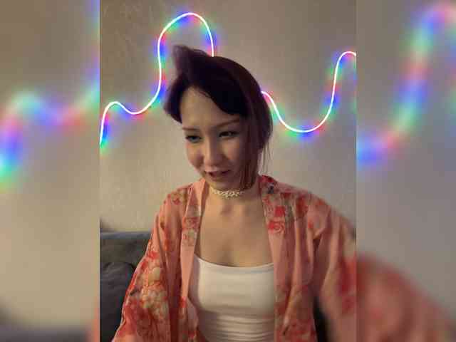 ShyAlya webcam