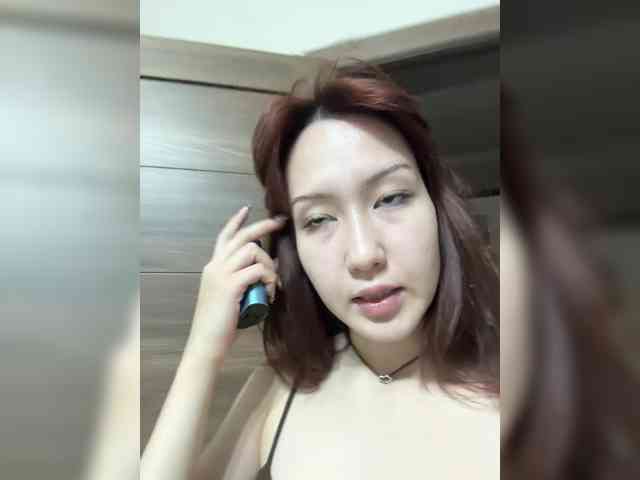 ShyAlya webcam