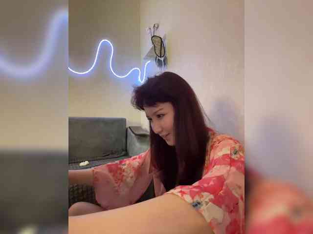 ShyAlya webcam