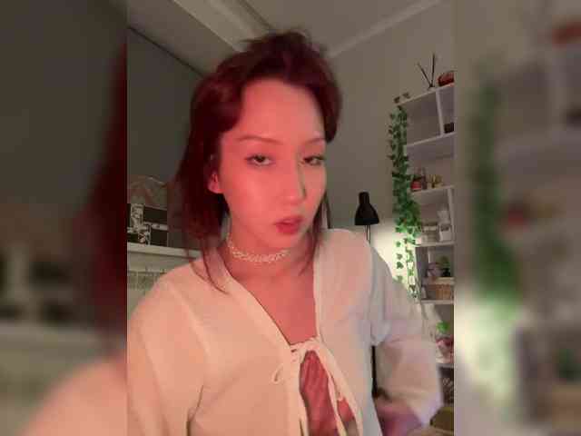 ShyAlya webcam