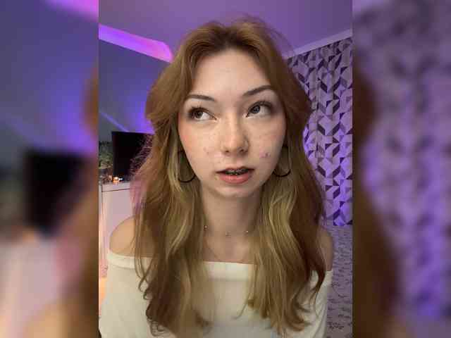 ShyAlya webcam