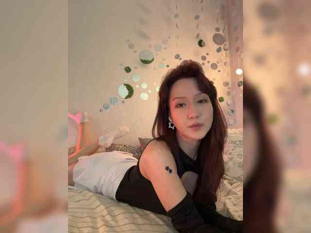 ShyAlya webcam