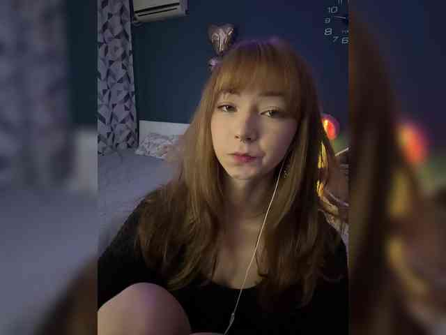 ShyAlya webcam