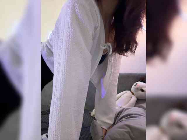 ShyAlya webcam