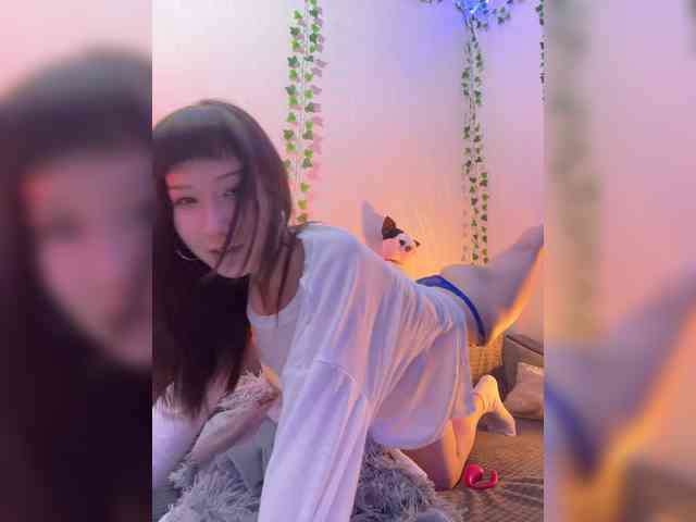 ShyAlya webcam