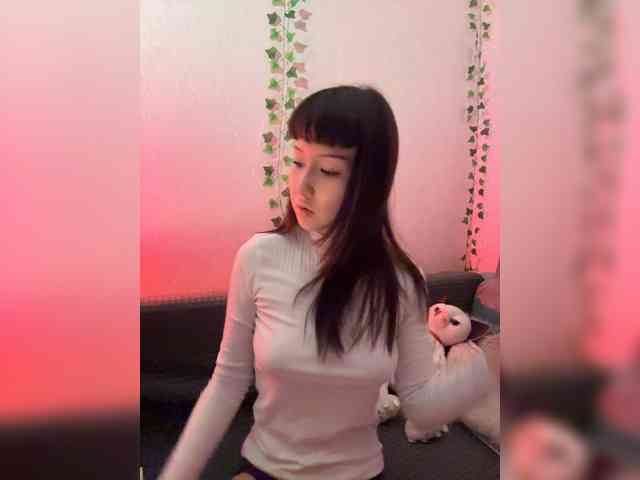 ShyAlya webcam