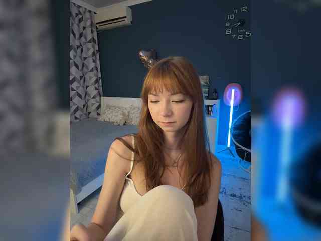 ShyAlya webcam
