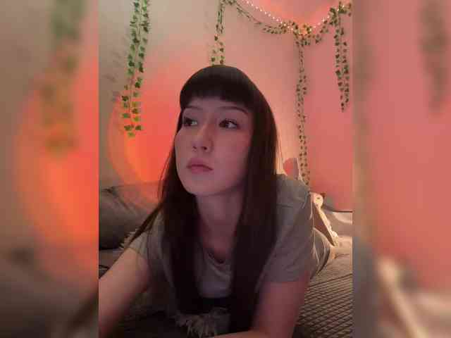 ShyAlya webcam