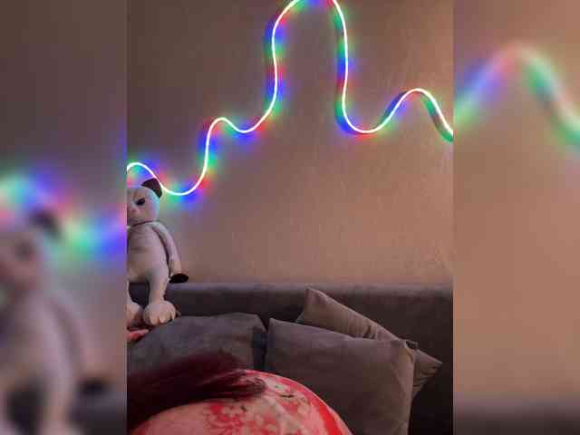 ShyAlya webcam
