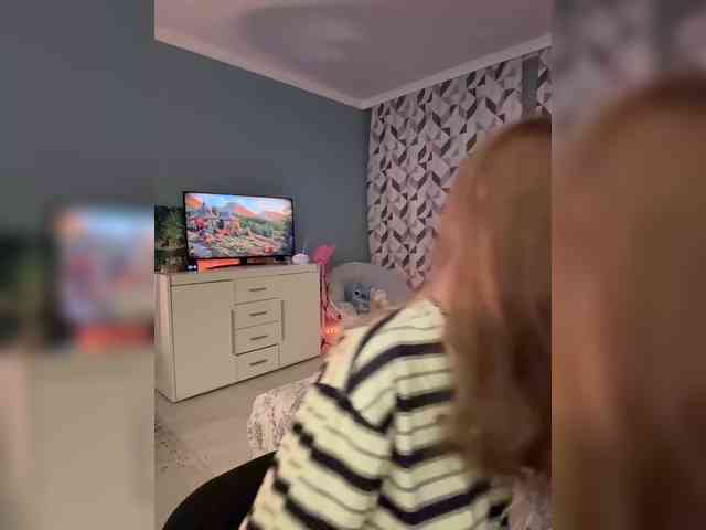 ShyAlya webcam
