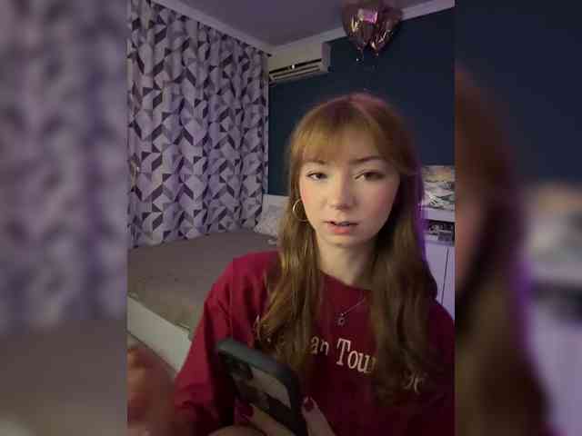 ShyAlya webcam