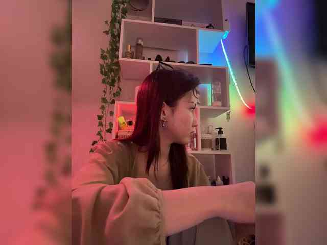 ShyAlya webcam