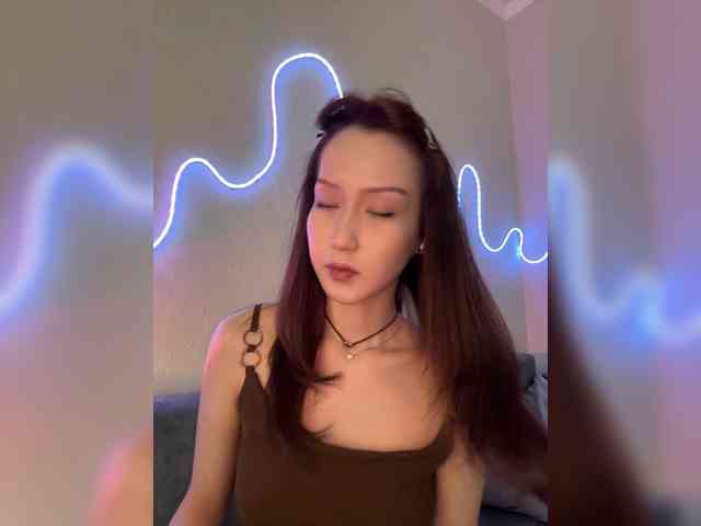 ShyAlya webcam