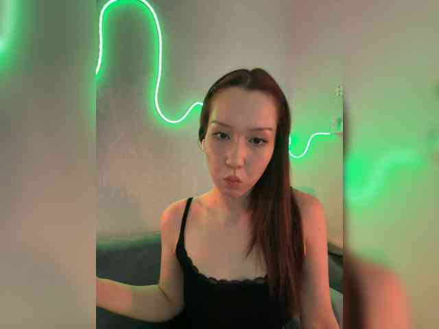 ShyAlya webcam