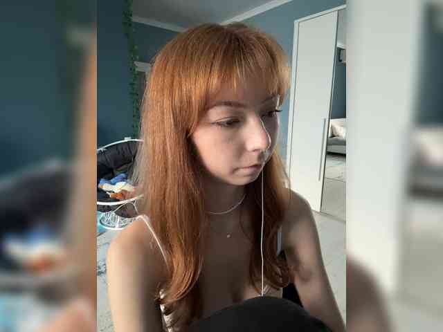 ShyAlya webcam