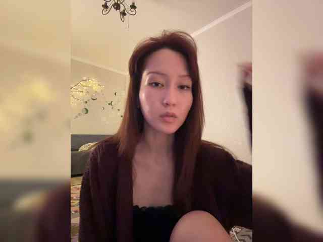 ShyAlya webcam