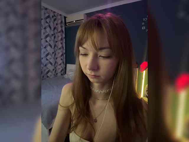 ShyAlya webcam