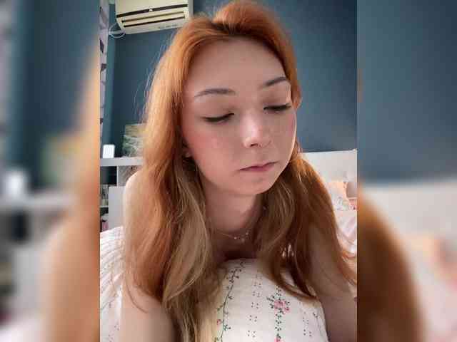 ShyAlya webcam