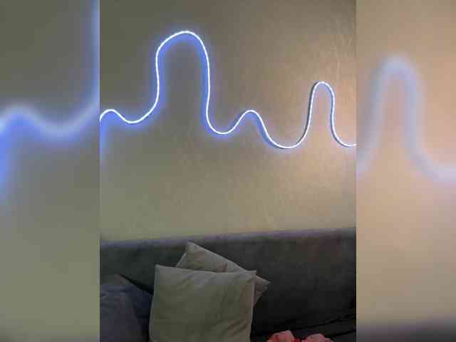 ShyAlya webcam