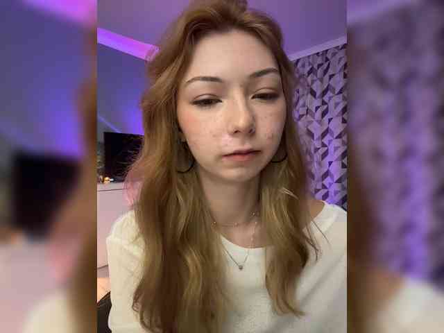 ShyAlya webcam