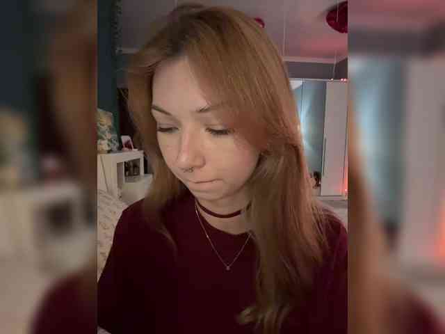 ShyAlya webcam