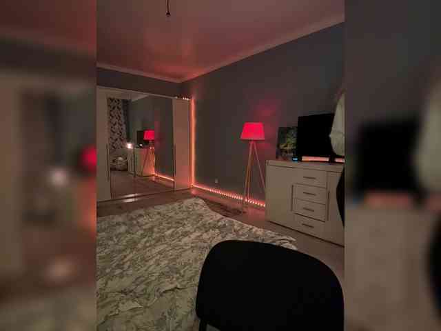 ShyAlya webcam
