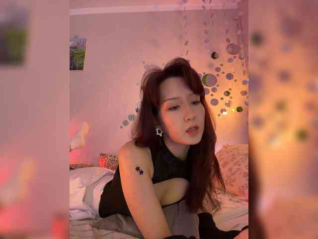 ShyAlya webcam