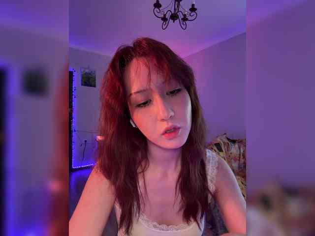 ShyAlya webcam