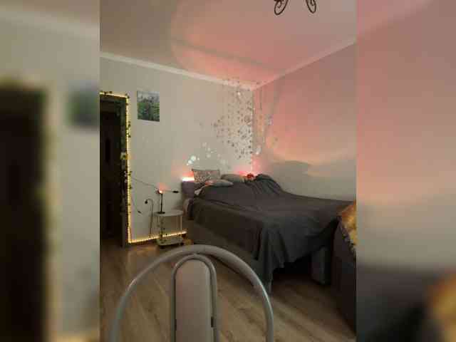 ShyAlya webcam