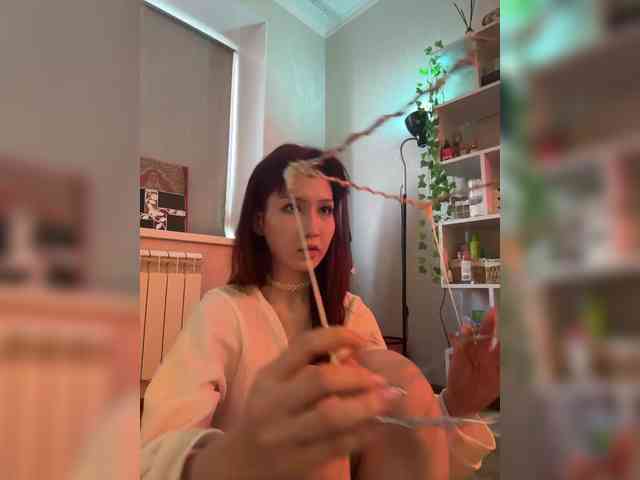 ShyAlya webcam