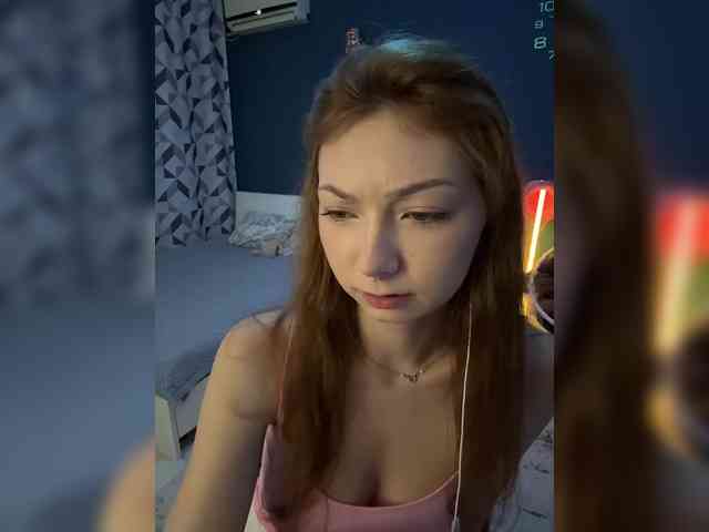 ShyAlya webcam