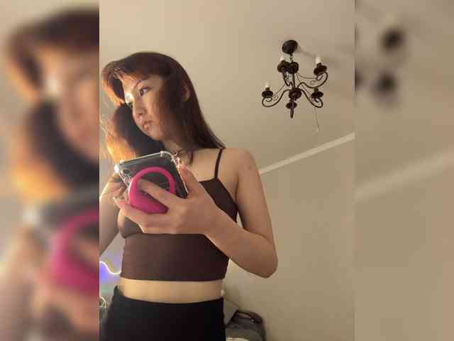 ShyAlya webcam