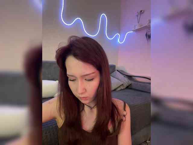 ShyAlya webcam