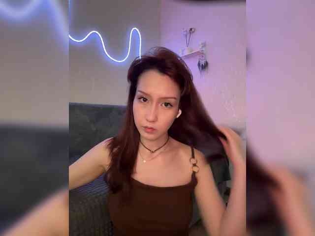 ShyAlya webcam