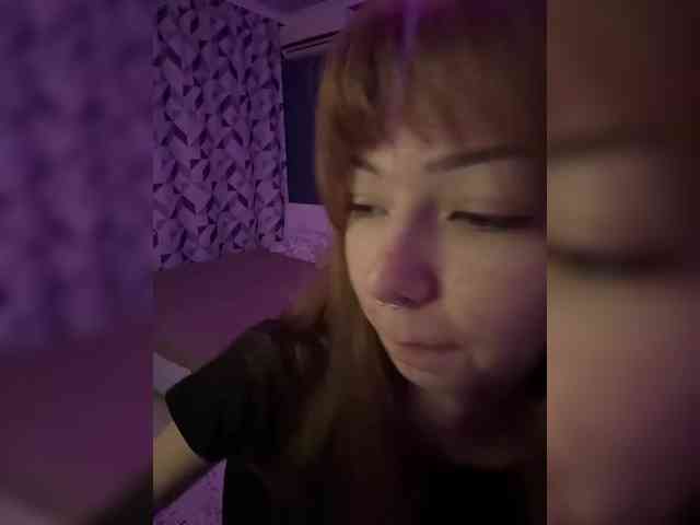 ShyAlya webcam