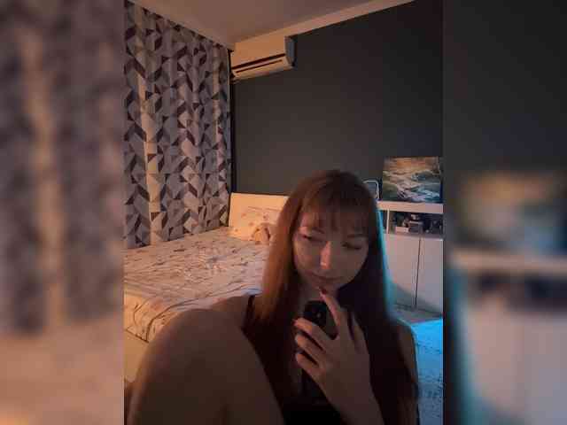 ShyAlya webcam