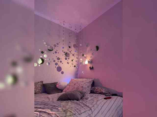 ShyAlya webcam