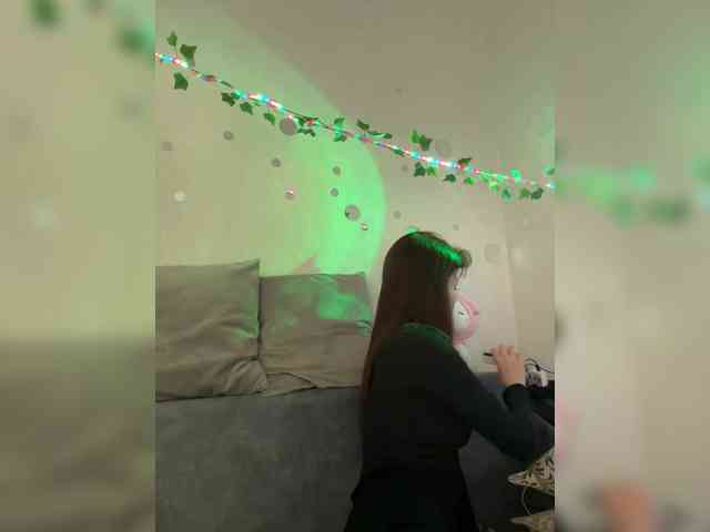 ShyAlya webcam