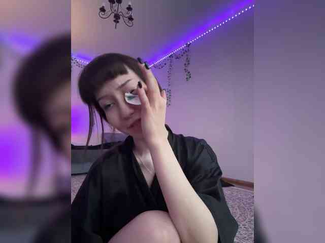 ShyAlya webcam