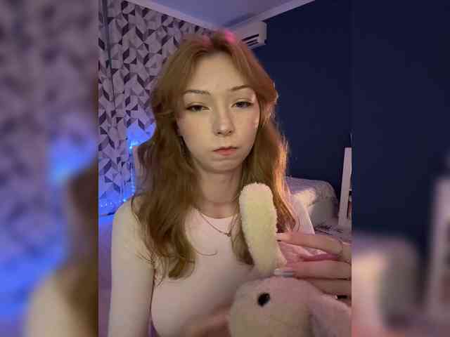 ShyAlya webcam