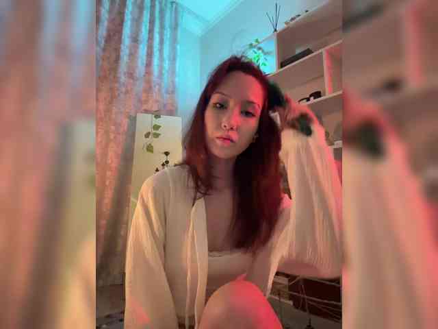 ShyAlya webcam