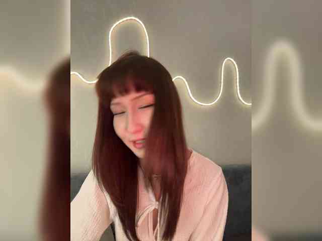 ShyAlya webcam