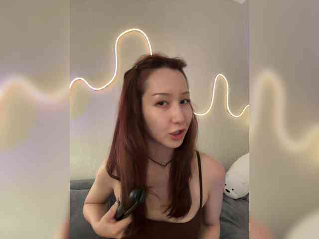 ShyAlya webcam