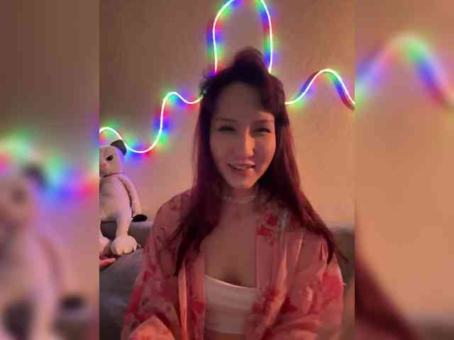 ShyAlya webcam